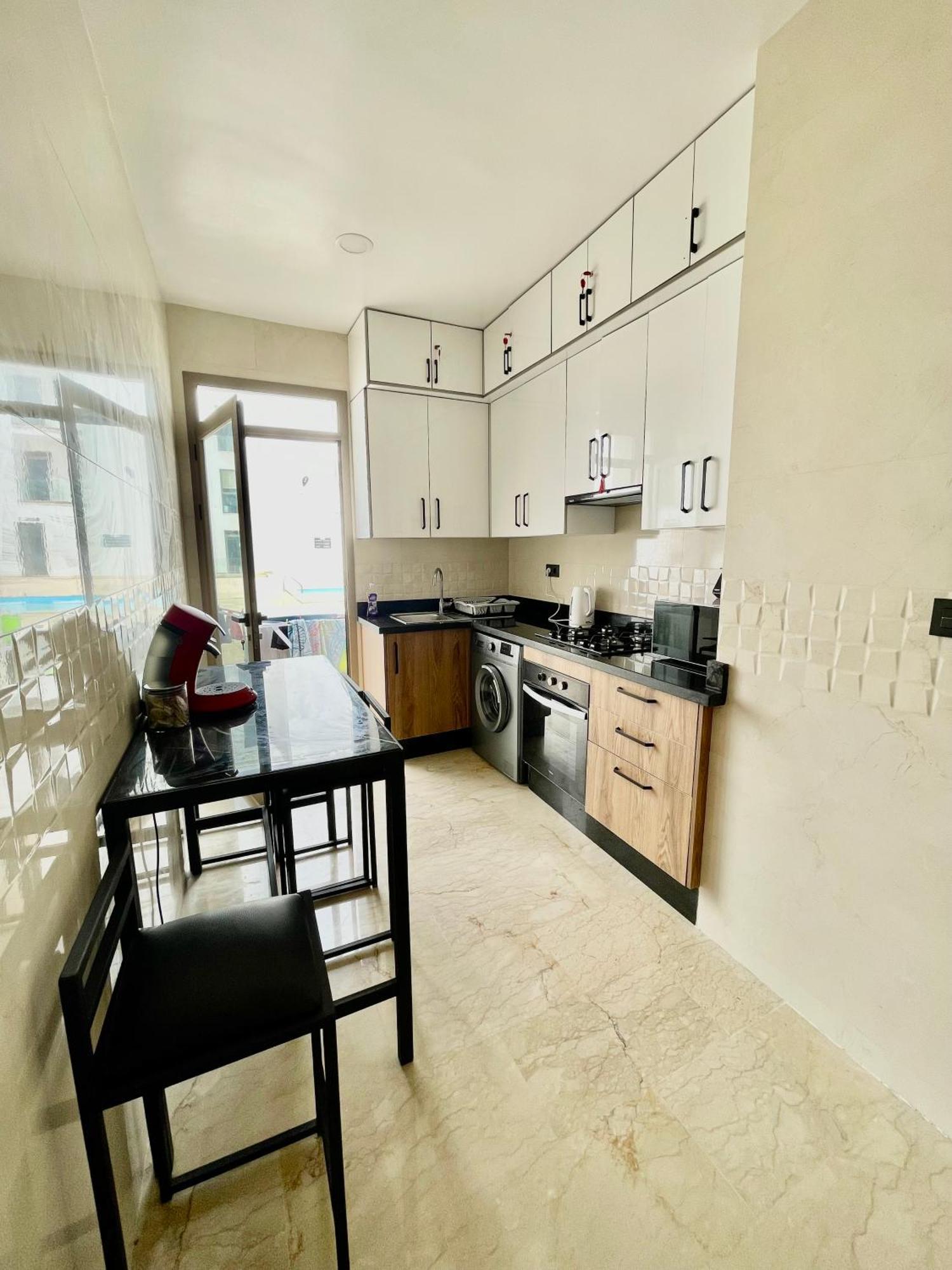 Bay Renaissance Apartment